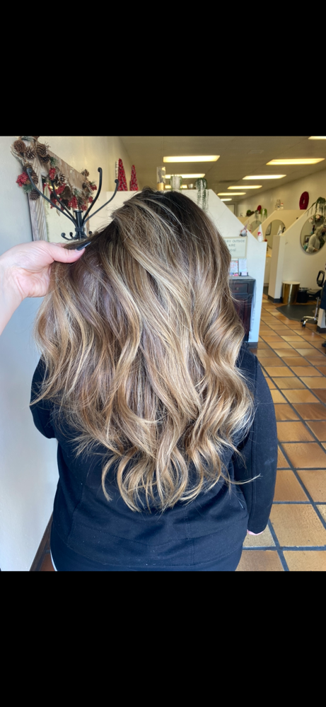 Custom gloss and tone hair service